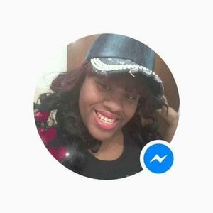 Meet your Posher, Latoya